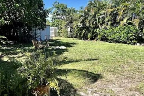 Villa ou maison à vendre à Dania Beach, Floride: 3 chambres, 10917.87 m2 № 2383180 - photo 2