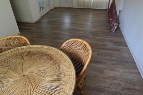 Villa ou maison à vendre à Dania Beach, Floride: 3 chambres, 10917.87 m2 № 2383180 - photo 3