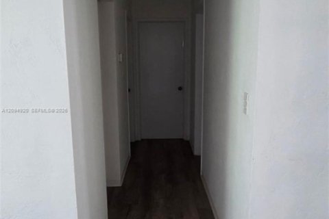Villa ou maison à vendre à Dania Beach, Floride: 3 chambres, 10917.87 m2 № 2383180 - photo 10