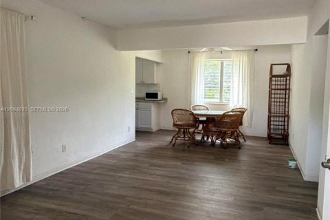 Villa ou maison à vendre à Dania Beach, Floride: 3 chambres, 10917.87 m2 № 2383180 - photo 4