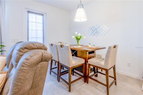 Townhouse in Davenport, Florida 3 bedrooms, 150.69 sq.m. № 1761316 - photo 6