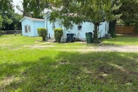 House in Tampa, Florida 3 bedrooms, 102.19 sq.m. № 2199672 - photo 2