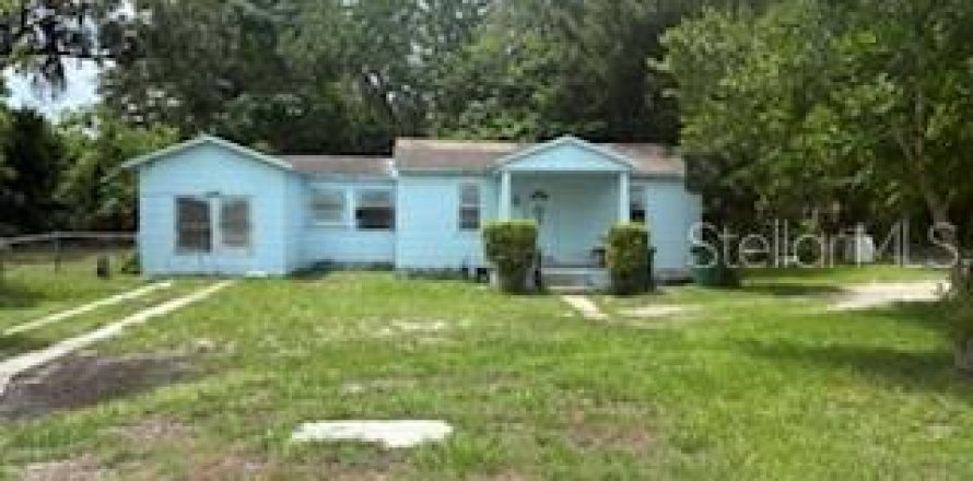 House in Tampa, Florida 3 bedrooms, 102.19 sq.m. № 2199672