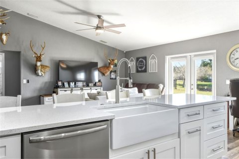Villa ou maison à vendre à Mulberry, Floride: 4 chambres, 165.92 m2 № 2413648 - photo 12