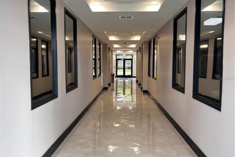 Immobilier commercial à louer à Orlando, Floride: 70.98 m2 № 1885663 - photo 5
