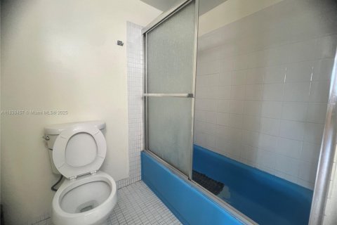 Condominio en venta en North Miami Beach, Florida, 1 dormitorio, 78.22 m2 № 1828218 - foto 17