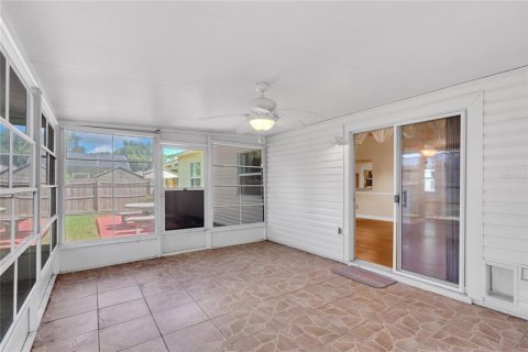 House in Ocoee, Florida 3 bedrooms, 127.37 sq.m. № 2386459 - photo 15