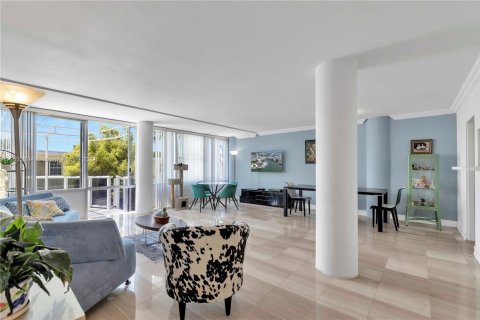 Condominio en venta en Miami Beach, Florida, 2 dormitorios, 141.21 m2 № 1711059 - foto 2