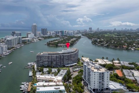 Condominio en venta en Miami Beach, Florida, 2 dormitorios, 141.21 m2 № 1711059 - foto 23