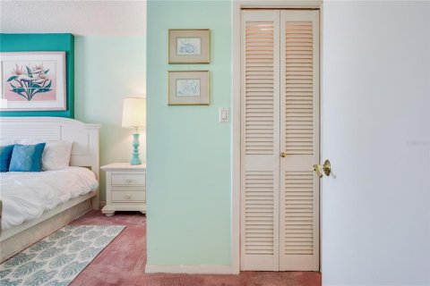 Copropriété à vendre à North Redington Beach, Floride: 2 chambres, 99.41 m2 № 2436733 - photo 27