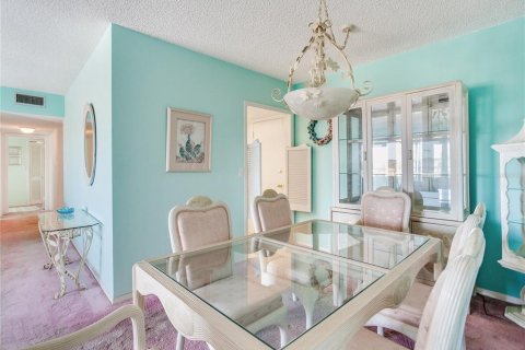 Copropriété à vendre à North Redington Beach, Floride: 2 chambres, 99.41 m2 № 2436733 - photo 9