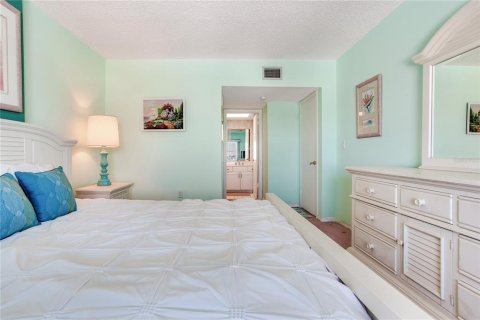 Copropriété à vendre à North Redington Beach, Floride: 2 chambres, 99.41 m2 № 2436733 - photo 30