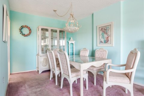 Copropriété à vendre à North Redington Beach, Floride: 2 chambres, 99.41 m2 № 2436733 - photo 19