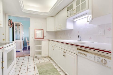 Copropriété à vendre à North Redington Beach, Floride: 2 chambres, 99.41 m2 № 2436733 - photo 10