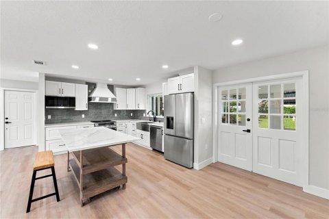 Villa ou maison à vendre à Orlando, Floride: 4 chambres, 216.09 m2 № 2419226 - photo 14