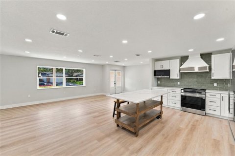Villa ou maison à vendre à Orlando, Floride: 4 chambres, 216.09 m2 № 2419226 - photo 20
