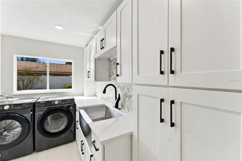 Villa ou maison à vendre à Orlando, Floride: 4 chambres, 216.09 m2 № 2419226 - photo 27