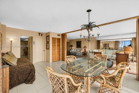 Condo in Fort Lauderdale, Florida, 2 bedrooms  № 2087012 - photo 7