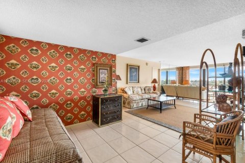 Condo in Fort Lauderdale, Florida, 2 bedrooms  № 2087012 - photo 11