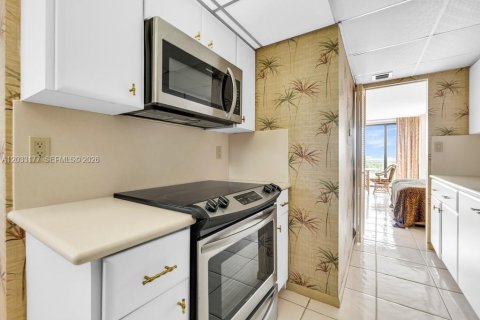 Condo in Fort Lauderdale, Florida, 2 bedrooms  № 2087012 - photo 19