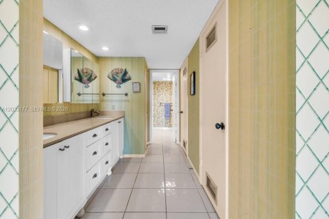 Condo in Fort Lauderdale, Florida, 2 bedrooms  № 2087012 - photo 30