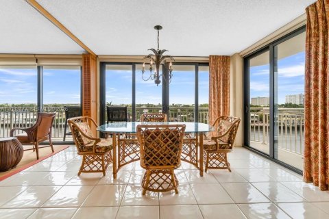 Condo in Fort Lauderdale, Florida, 2 bedrooms  № 2087012 - photo 6