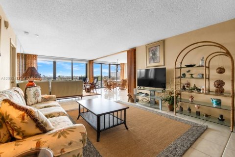 Condo in Fort Lauderdale, Florida, 2 bedrooms  № 2087012 - photo 9