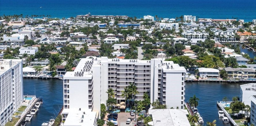 Condo in Fort Lauderdale, Florida, 2 bedrooms  № 2087012