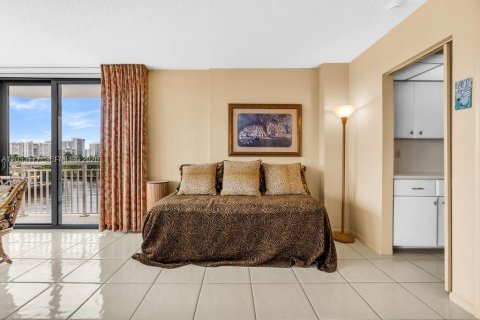 Condo in Fort Lauderdale, Florida, 2 bedrooms  № 2087012 - photo 15