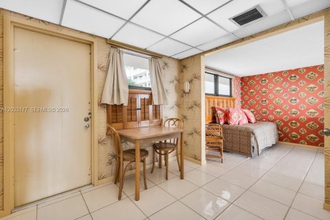 Condo in Fort Lauderdale, Florida, 2 bedrooms  № 2087012 - photo 16