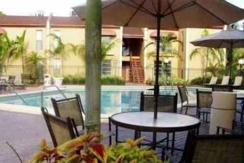 Condominio en venta en Tamarac, Florida, 2 dormitorios, 94.11 m2 № 1890820 - foto 4