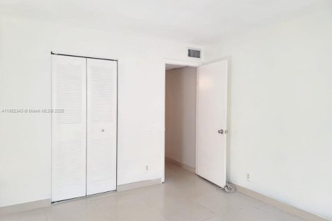Condominio en venta en Tamarac, Florida, 2 dormitorios, 94.11 m2 № 1890820 - foto 18