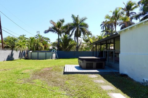 Casa en alquiler en Hollywood, Florida, 3 dormitorios, 130.25 m2 № 2058764 - foto 24