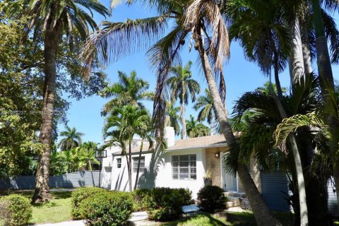 Casa en Hollywood, Florida 3 dormitorios, 130.25 m2 № 2058764