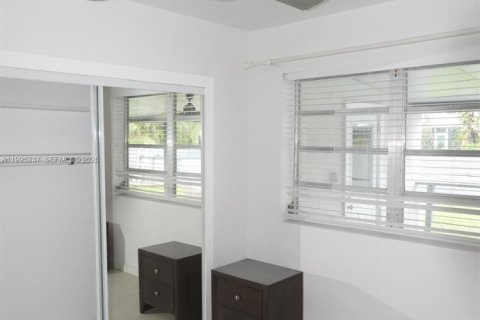 Casa en alquiler en Hollywood, Florida, 3 dormitorios, 130.25 m2 № 2058764 - foto 19