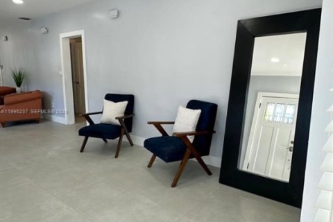 Casa en alquiler en Hollywood, Florida, 3 dormitorios, 130.25 m2 № 2058764 - foto 6