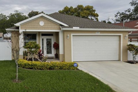 Casa en venta en Tampa, Florida, 3 dormitorios, 139.07 m2 № 1832988 - foto 1