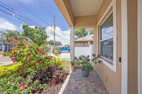 Casa en venta en Tampa, Florida, 3 dormitorios, 139.07 m2 № 1832988 - foto 5