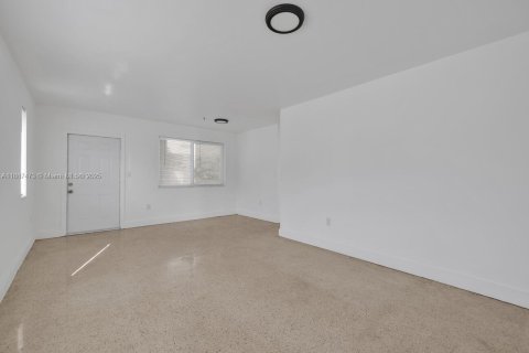 Apartment in Miami, Florida 1 bedroom, 82.68 sq.m. № 1933111 - photo 6