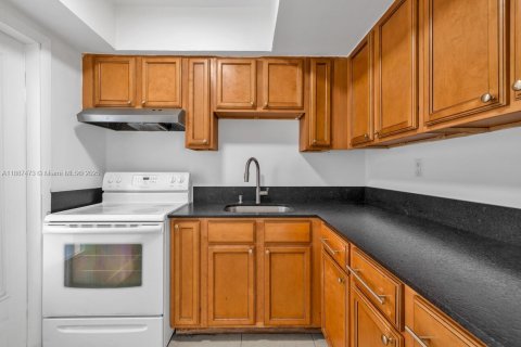 Apartment in Miami, Florida 1 bedroom, 82.68 sq.m. № 1933111 - photo 7