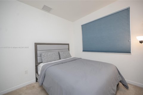 Townhouse in Miami, Florida 3 bedrooms, 164.9 sq.m. № 1818591 - photo 10