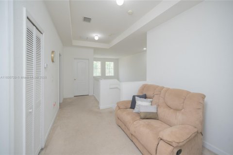 Townhouse in Miami, Florida 3 bedrooms, 164.9 sq.m. № 1818591 - photo 26
