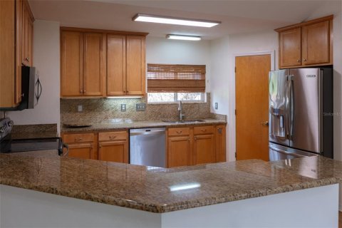 House in Gainesville, Florida 4 bedrooms, 169.27 sq.m. № 1881059 - photo 8
