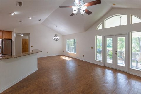 House in Gainesville, Florida 4 bedrooms, 169.27 sq.m. № 1881059 - photo 5
