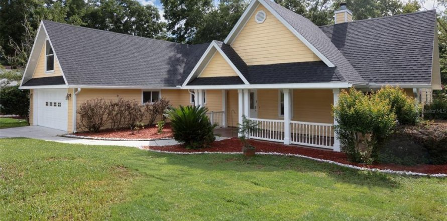 House in Gainesville, Florida 4 bedrooms, 169.27 sq.m. № 1881059