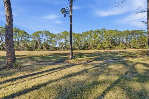 House in Daytona Beach, Florida 3 bedrooms, 155.33 sq.m. № 2155859 - photo 30