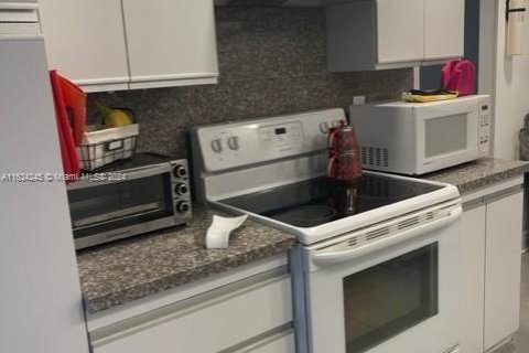 Condominio en venta en Hollywood, Florida, 2 dormitorios, 130.06 m2 № 1811531 - foto 6