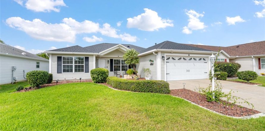 Casa en The Villages, Florida 3 dormitorios, 138.24 m2 № 1899518