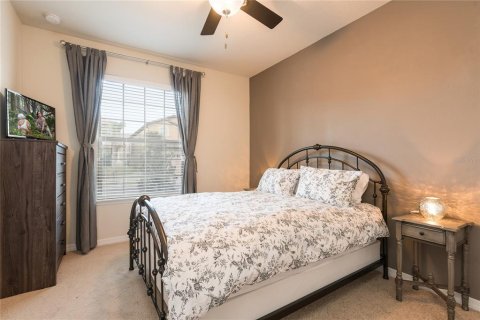 Touwnhouse à vendre à Kissimmee, Floride: 4 chambres, 195.28 m2 № 1344054 - photo 13