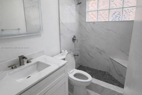 House in Tamarac, Florida 2 bedrooms, 94.48 sq.m. № 1857479 - photo 10